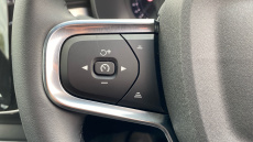 Volvo XC40 2.0 B3P Plus Dark 5dr Auto Petrol Estate